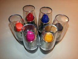 SAFFRON COLOUR CHANGE LIPSTICK - ALL1